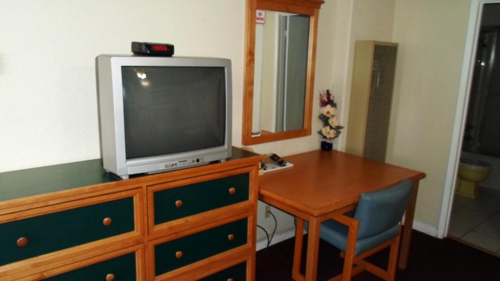 Travelers Inn And Suites サウス・レイクタホ 部屋 写真